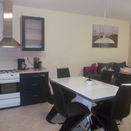 شقة Centrum Apartman سيغيد المظهر الخارجي الصورة