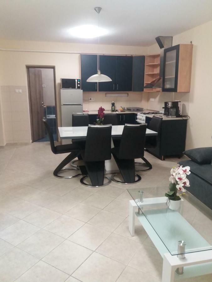 شقة Centrum Apartman سيغيد المظهر الخارجي الصورة