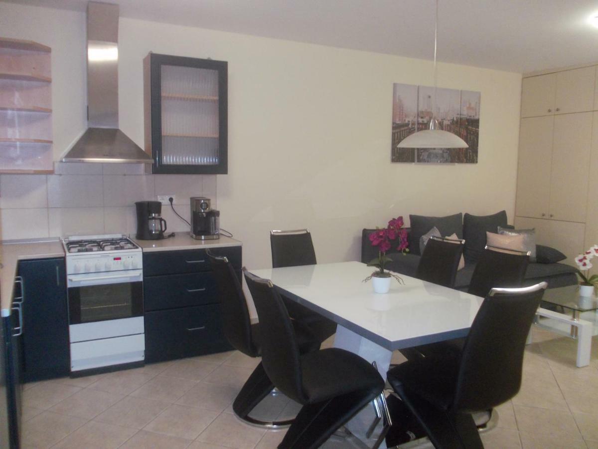 شقة Centrum Apartman سيغيد المظهر الخارجي الصورة